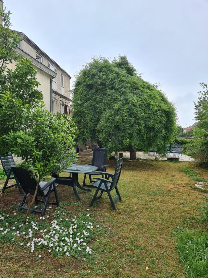 Villa Pierre Condom Exterior photo